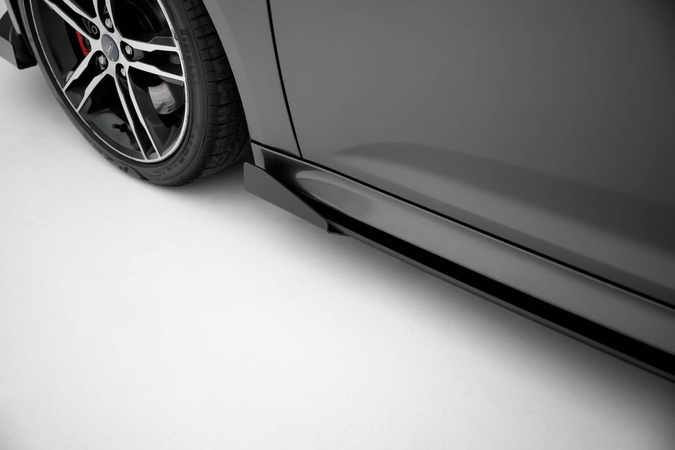 Dokładki Progów Street Pro + Flaps Maxton Ford Focus ST Mk3 Facelift